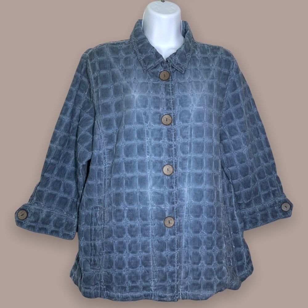 Focus Blue Checkered 3/4 Sleeve Women’s Button Down Shirt Size M